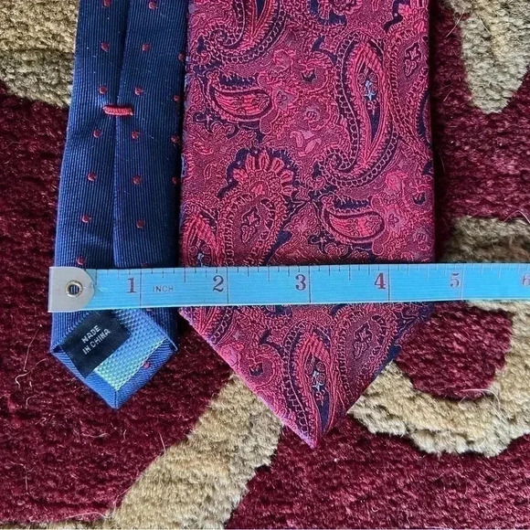 Tommy Hilfiger Men’s Red Navy Blue Paisley Tie - Picture 8 of 8
